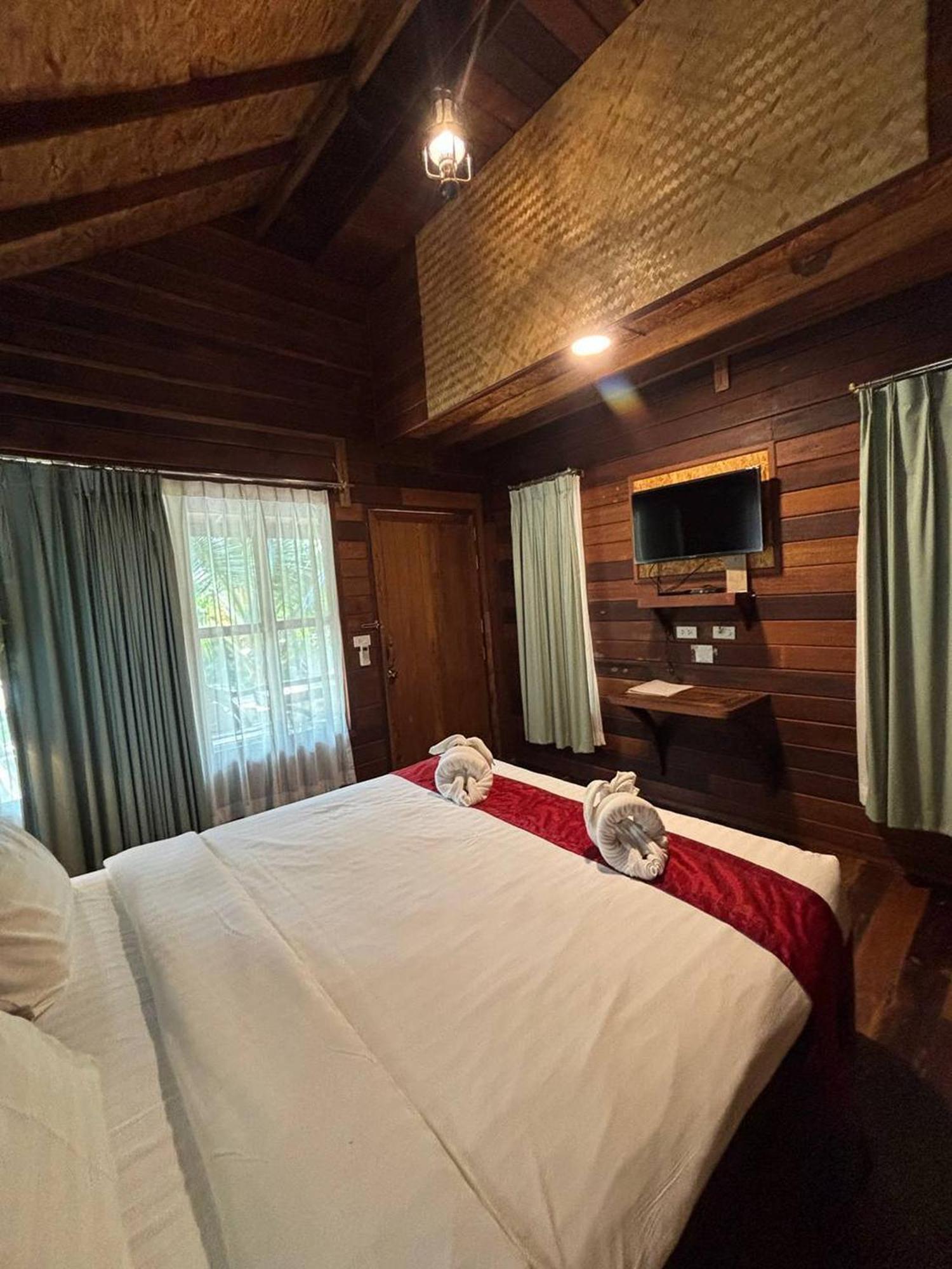 Boutique Village Hotel Ao Nang Exteriör bild